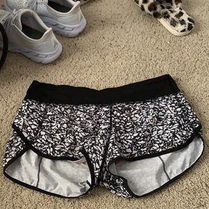Lulu lemon shorts!!